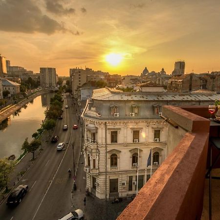 Baroque Splendor: Breathtaking Views & Design Daire Bükreş Dış mekan fotoğraf