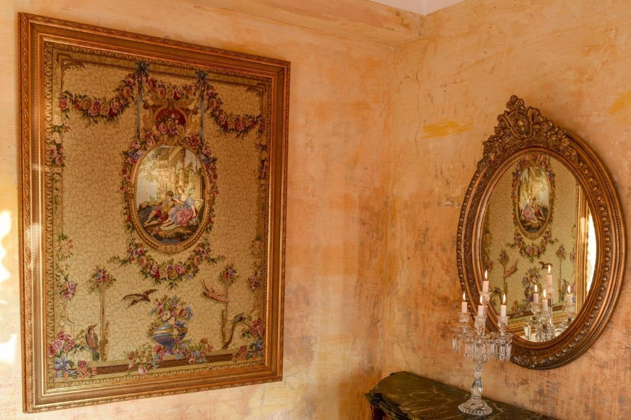 Baroque Splendor: Breathtaking Views & Design Daire Bükreş Dış mekan fotoğraf