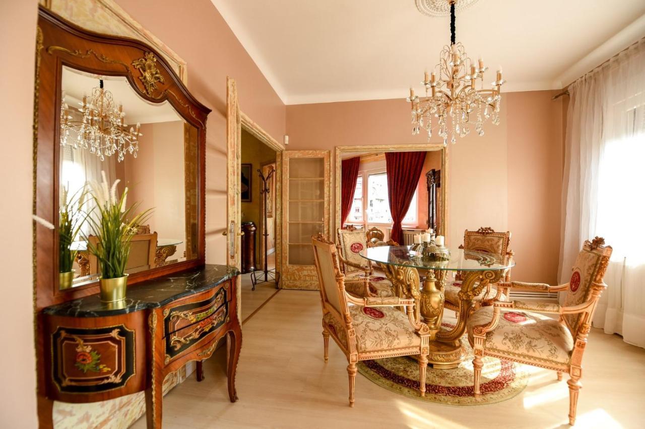 Baroque Splendor: Breathtaking Views & Design Daire Bükreş Dış mekan fotoğraf