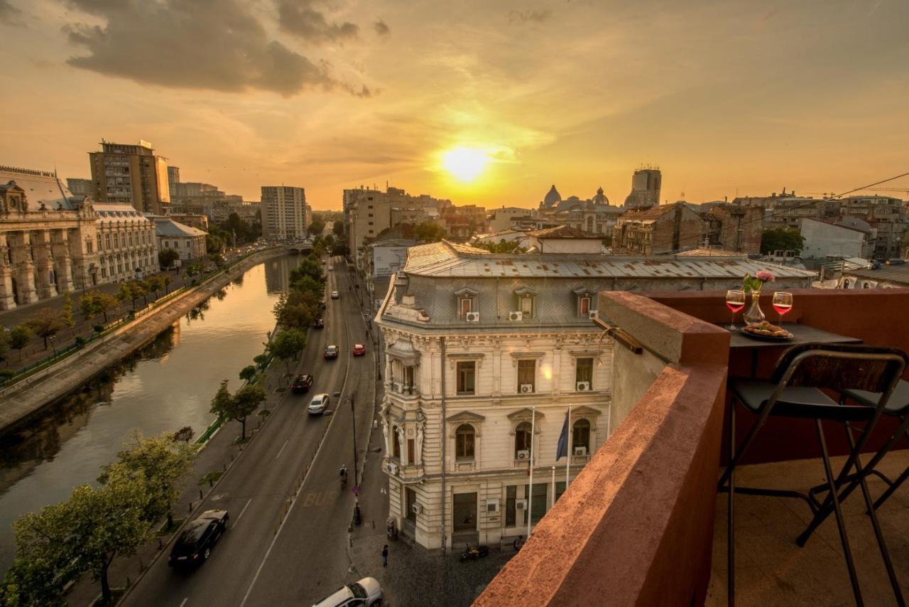 Baroque Splendor: Breathtaking Views & Design Daire Bükreş Dış mekan fotoğraf